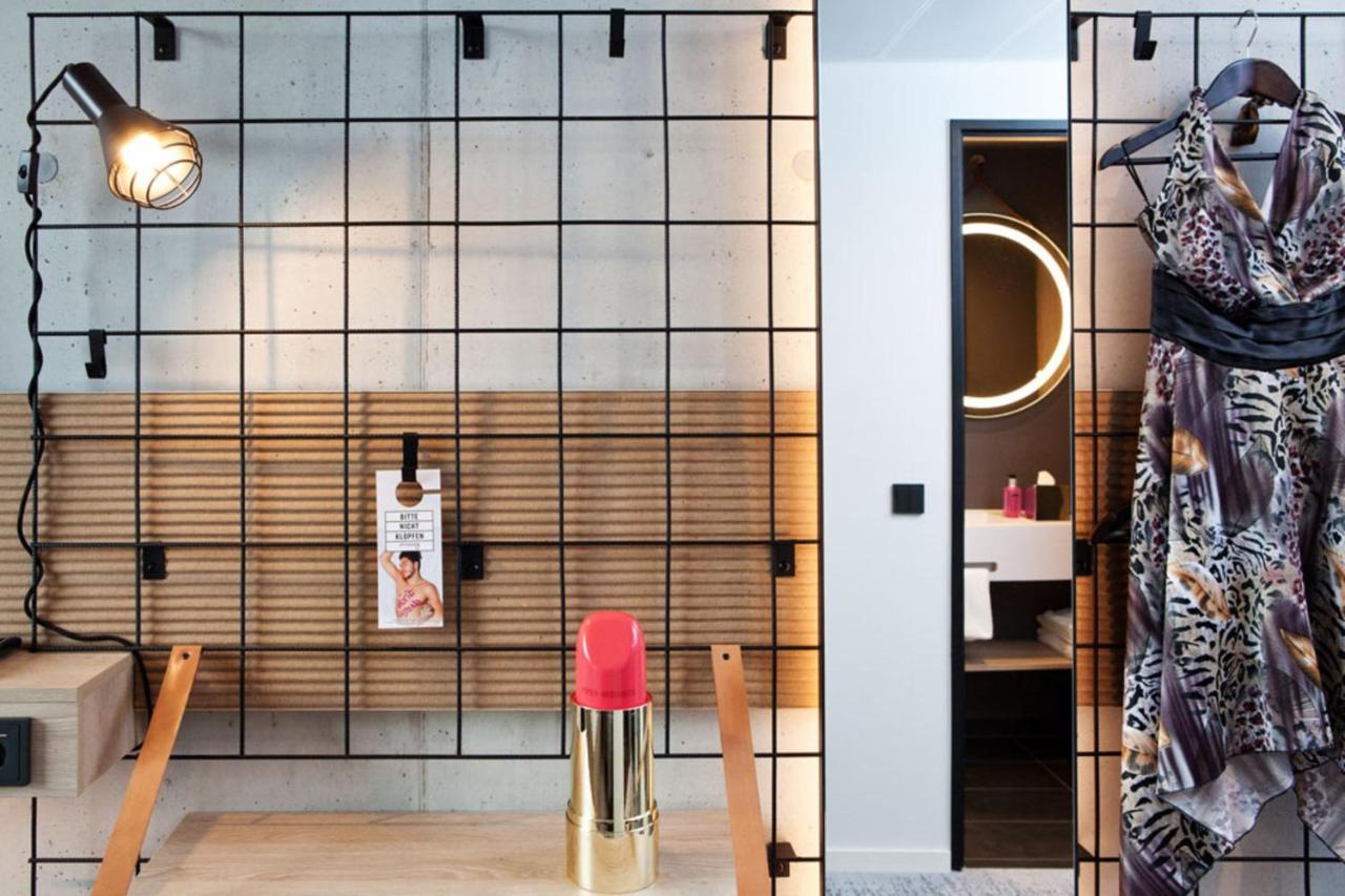 Moxy Rust Hotel ภายนอก รูปภาพ